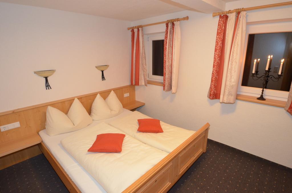 Ferienwohnung Haus Almfriede Leutasch Zimmer foto