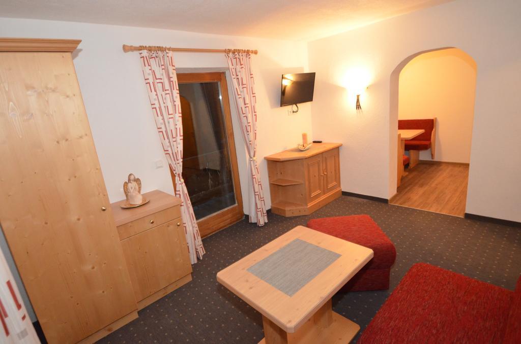 Ferienwohnung Haus Almfriede Leutasch Exterior foto