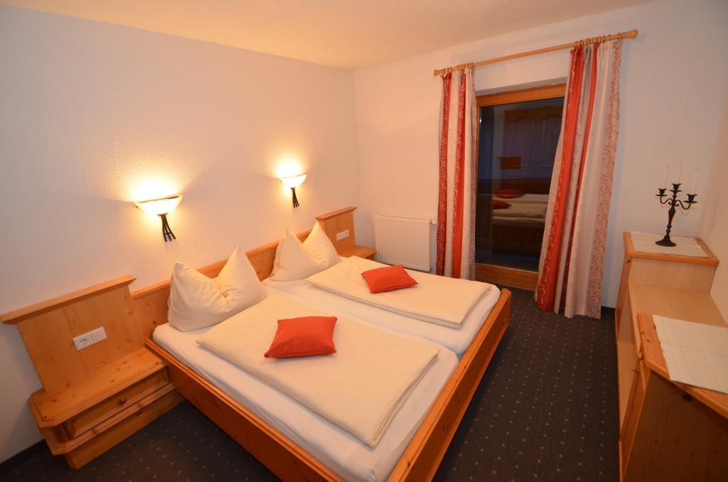 Ferienwohnung Haus Almfriede Leutasch Exterior foto