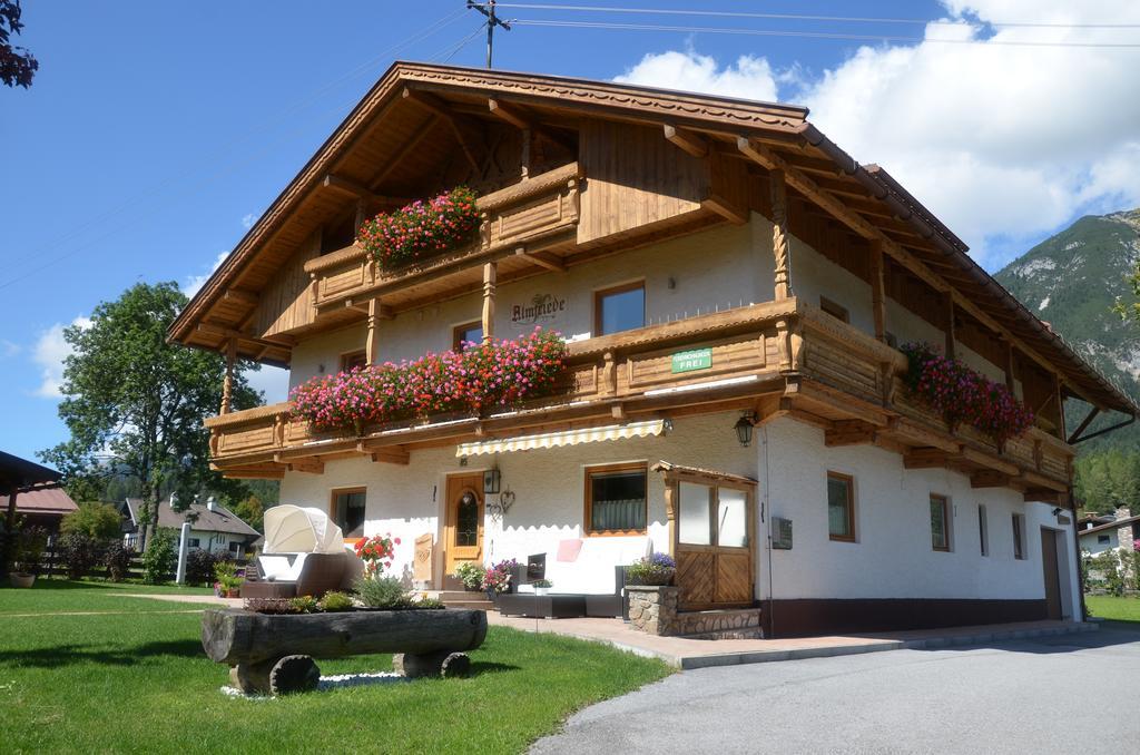 Ferienwohnung Haus Almfriede Leutasch Zimmer foto