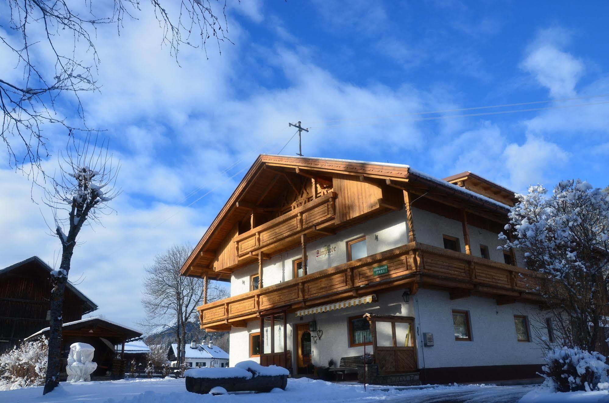 Ferienwohnung Haus Almfriede Leutasch Exterior foto